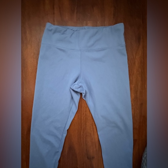 Jockey leggings (thick warm) size L- light blue, capri, w/front hideaway pocket - Picture 5 of 7